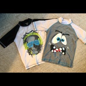 2 Joe Boxer wet shirts